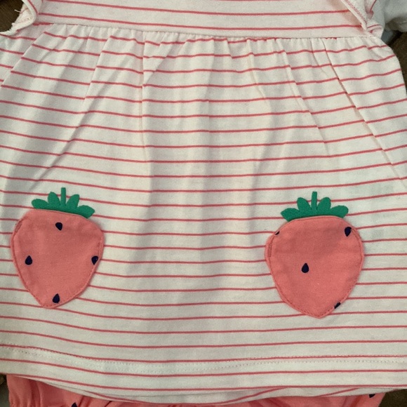 NWT!!!!! 3 piece Carter’s Strawberry Outfit - Picture 2 of 9